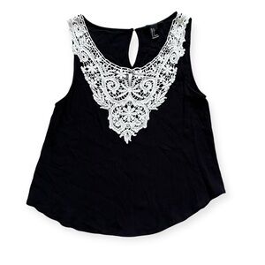 F21 Regencycore Boho Black Cream Lace Crochet Blouse Tank Top Festival